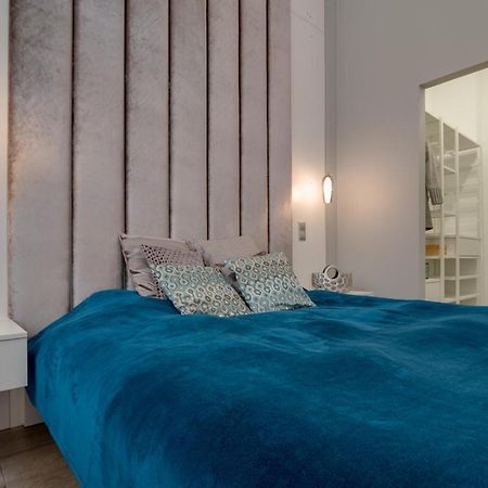 Helios Downtown Martha Apartment Budapest Ngoại thất bức ảnh